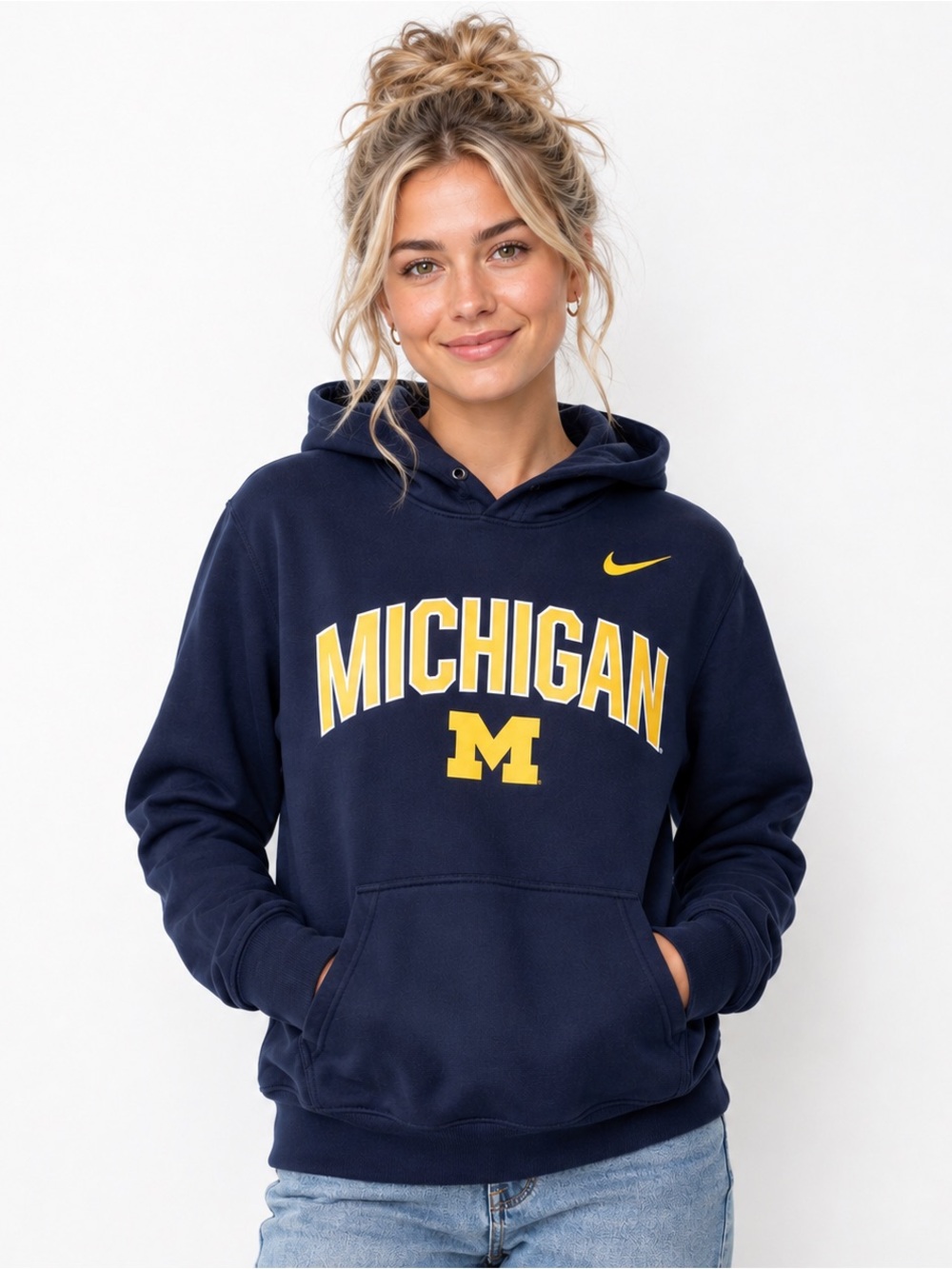 Nike Michigan Wolverines Hoodie Navy Yellow  Pullover Sweatshirt Unisex Small